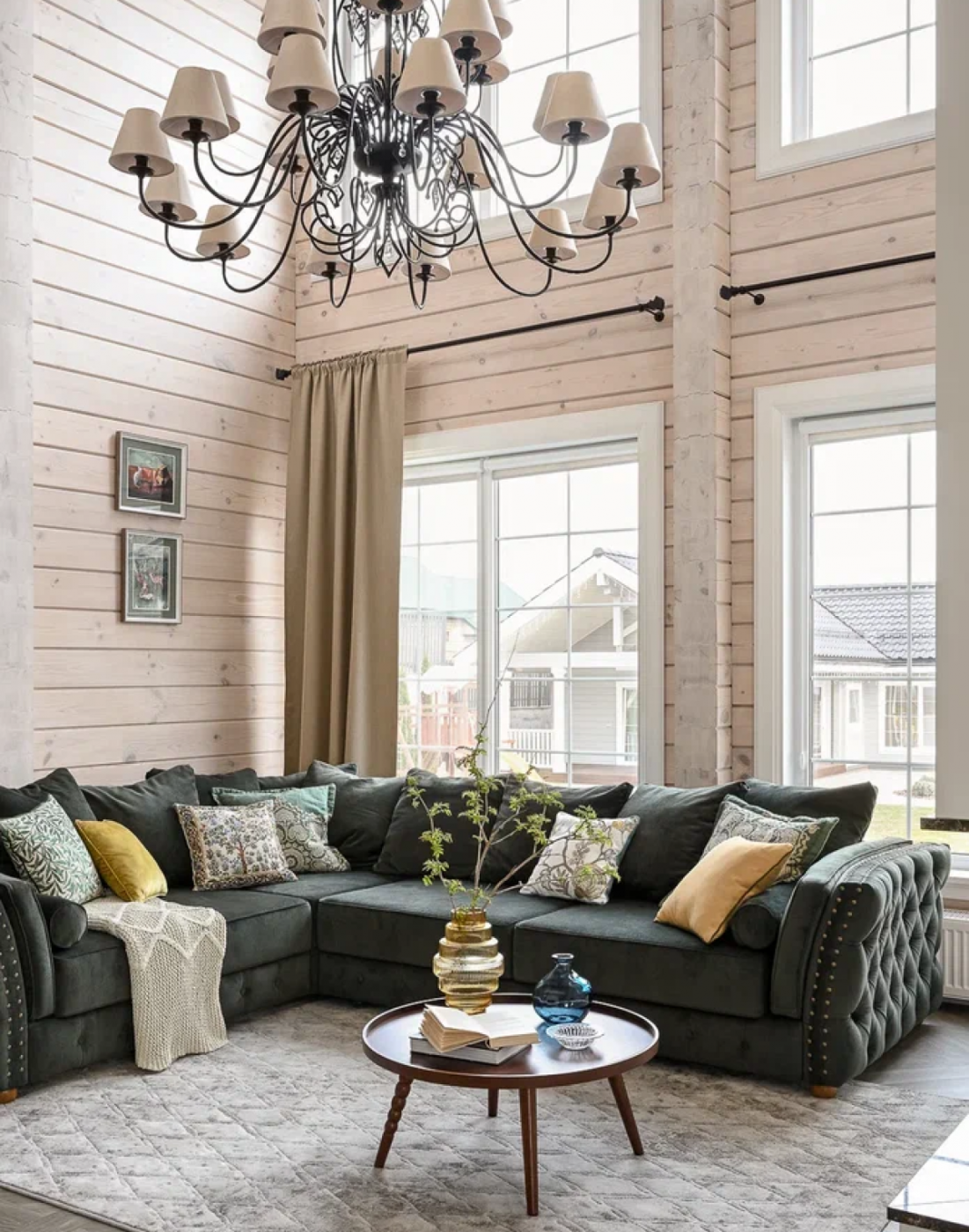 Дизайнеры интерьеров только украшают интерьер